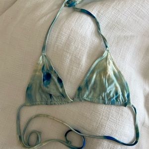 Frankie’s bikini’s bikini top